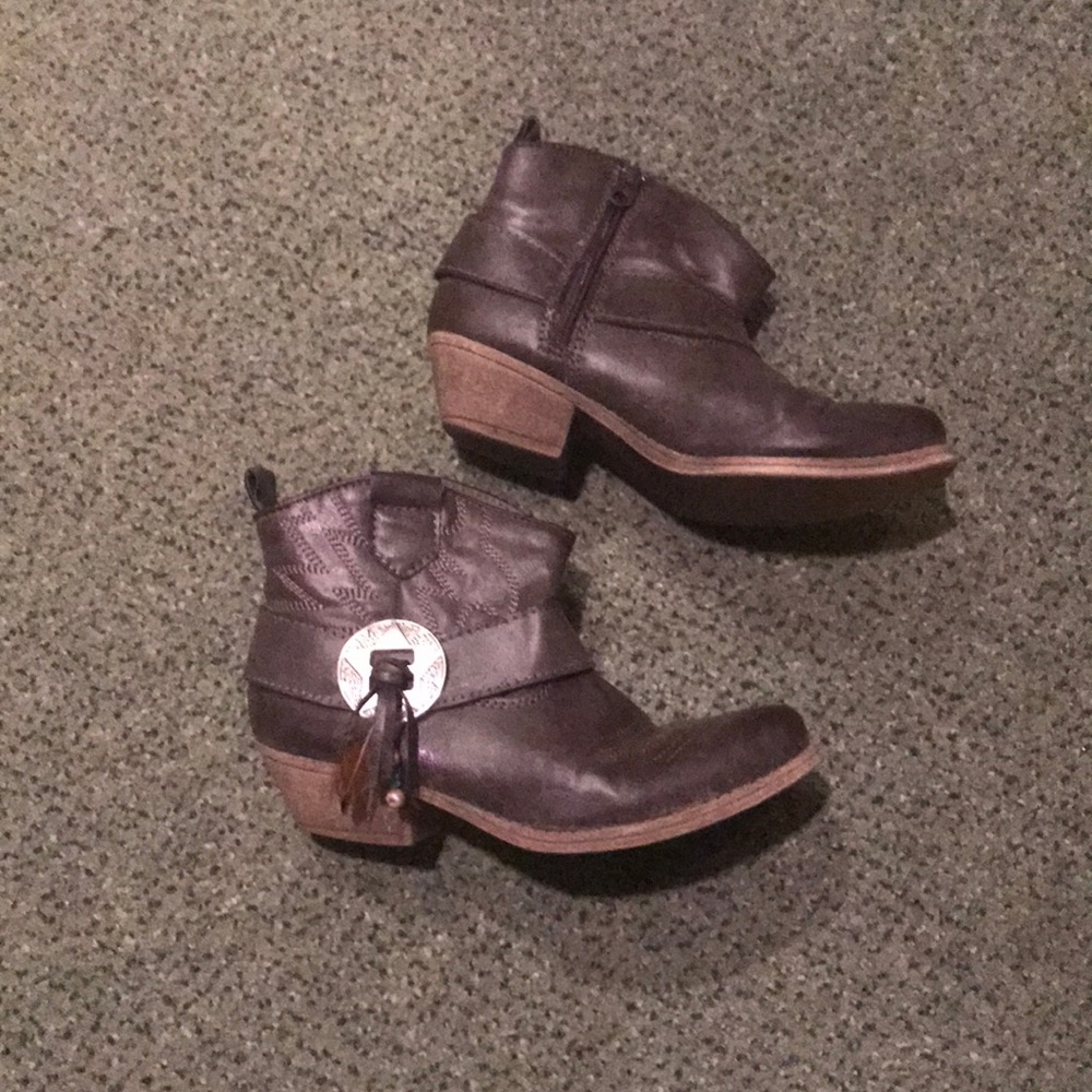 Big Buddha cowboy boots